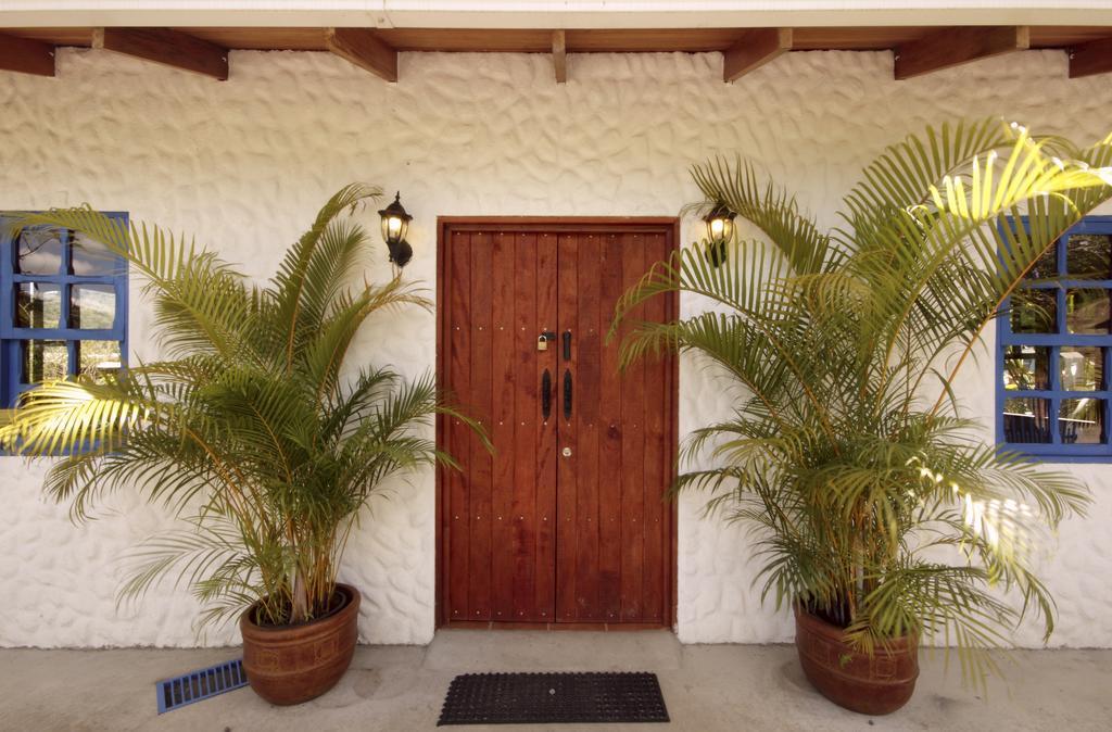 Orosi Lodge Δωμάτιο φωτογραφία